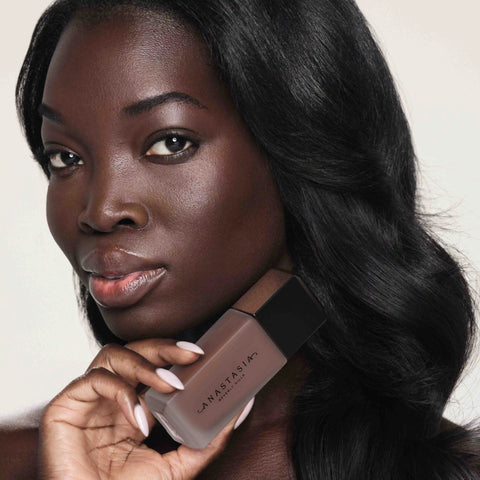 Impeccable Blurring Second-Skin Matte Foundation