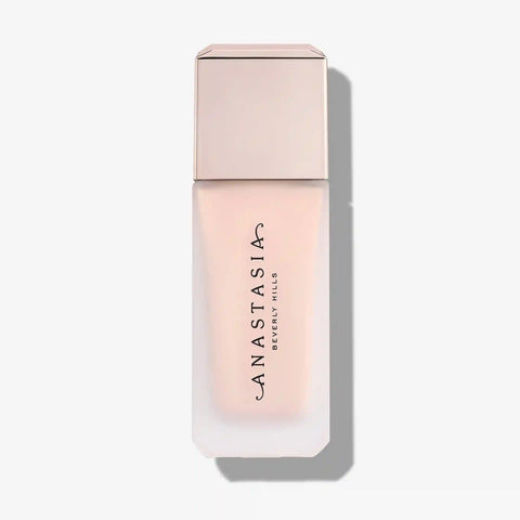 Impeccable Blurring Second-Skin Matte Foundation