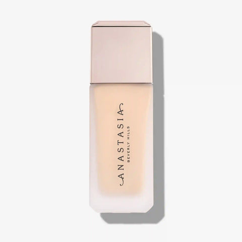 Impeccable Blurring Second-Skin Matte Foundation
