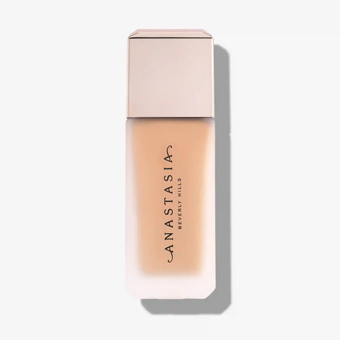 Impeccable Blurring Second-Skin Matte Foundation