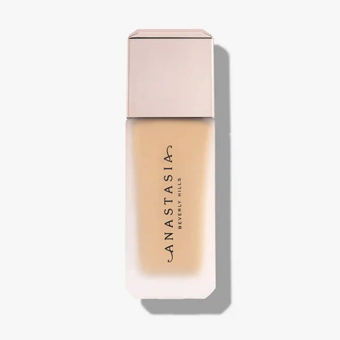 Impeccable Blurring Second-Skin Matte Foundation