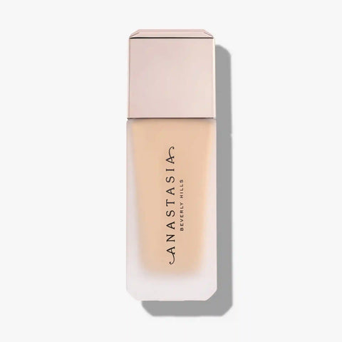 Impeccable Blurring Second-Skin Matte Foundation
