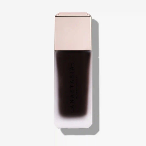 Impeccable Blurring Second-Skin Matte Foundation