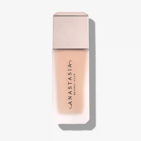 Impeccable Blurring Second-Skin Matte Foundation