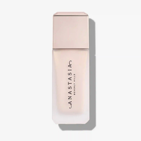 Impeccable Blurring Second-Skin Matte Foundation